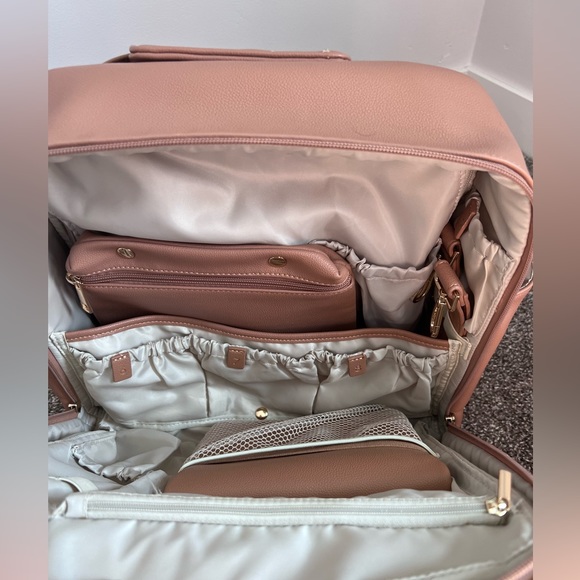 Alya & Co Diaper Bag - Picture 8 of 16